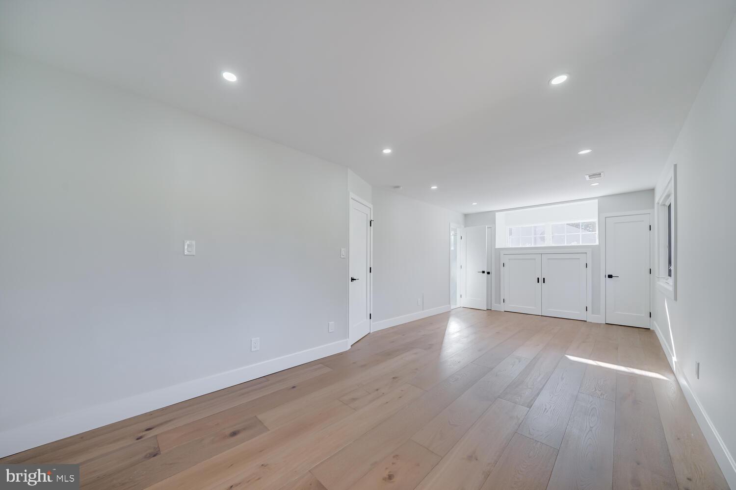 SOUTHRIDGE - Residential