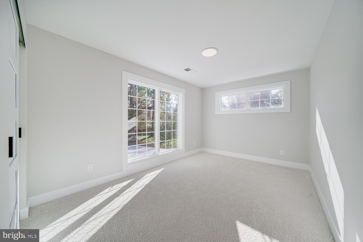 SOUTHRIDGE - Residential