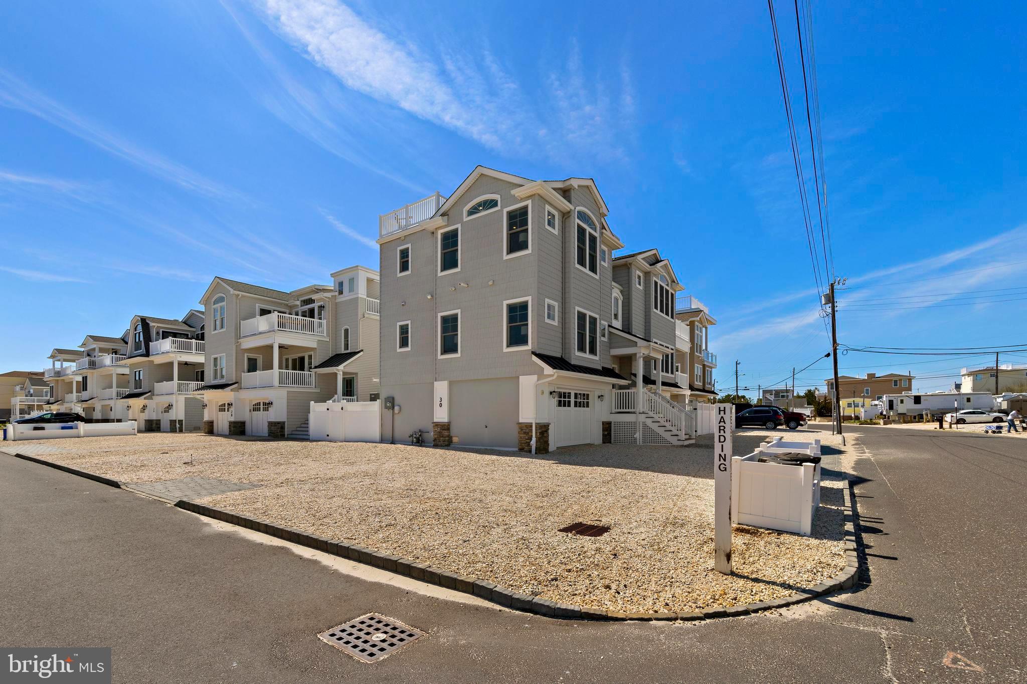30 W HARDING AVENUE