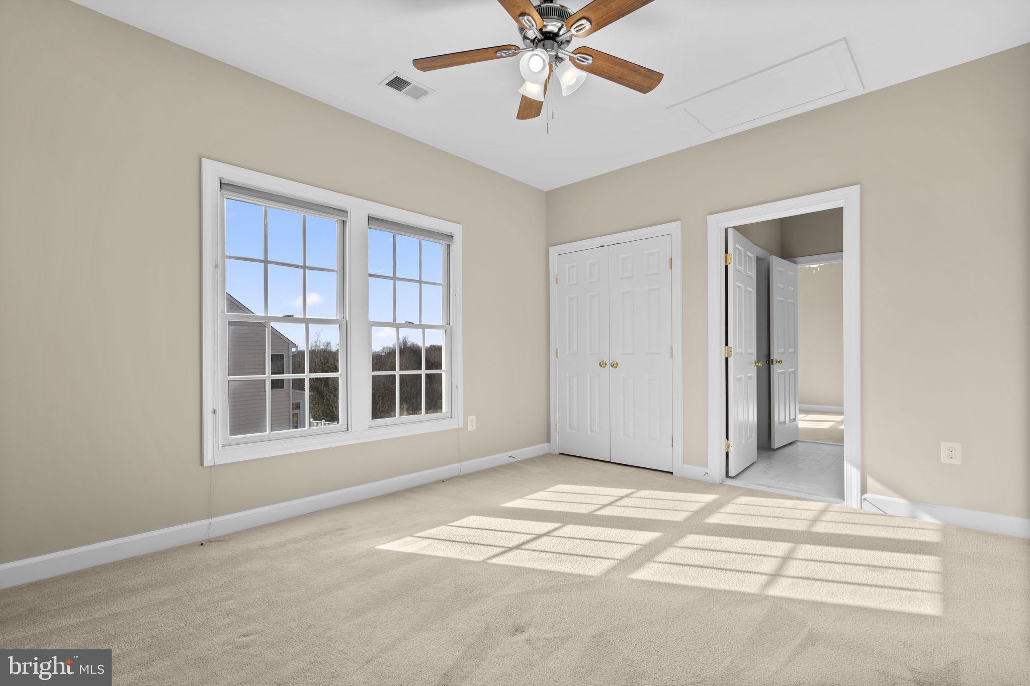 KINGSVIEW VILLAGE - Residential