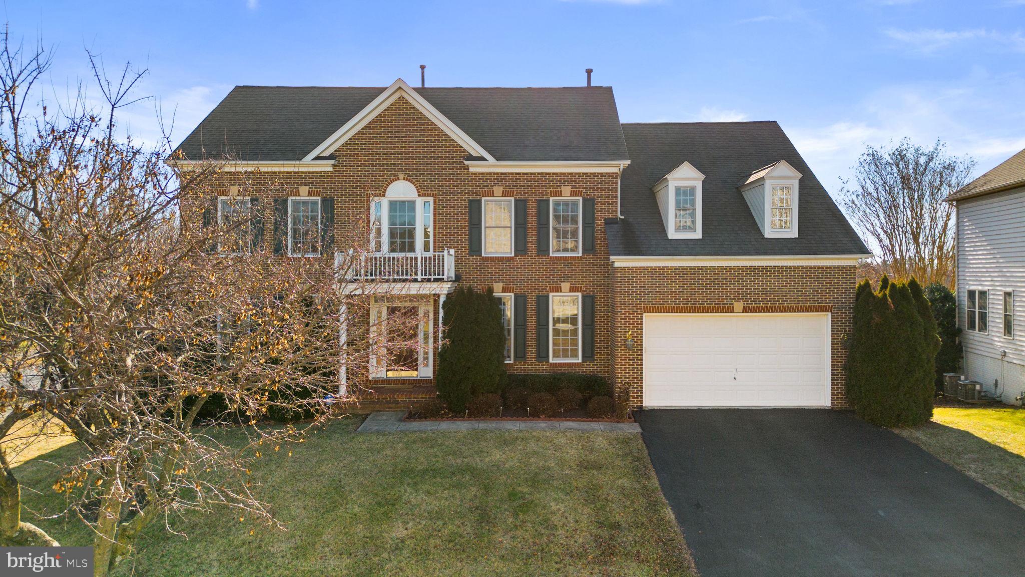 KINGSVIEW VILLAGE - Residential