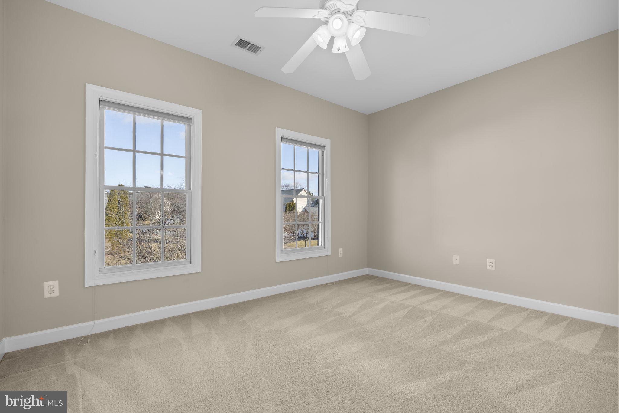 KINGSVIEW VILLAGE - Residential