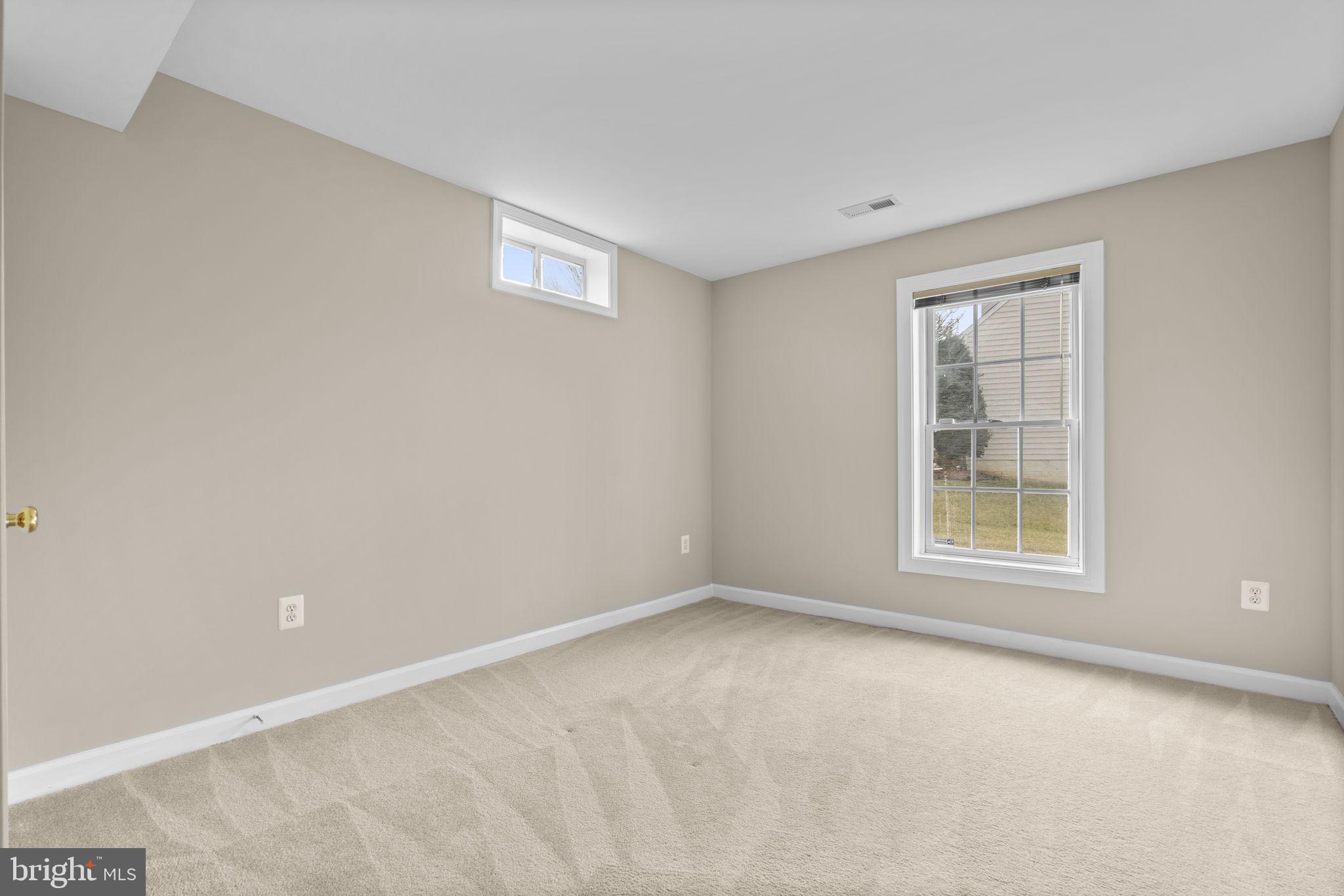 KINGSVIEW VILLAGE - Residential