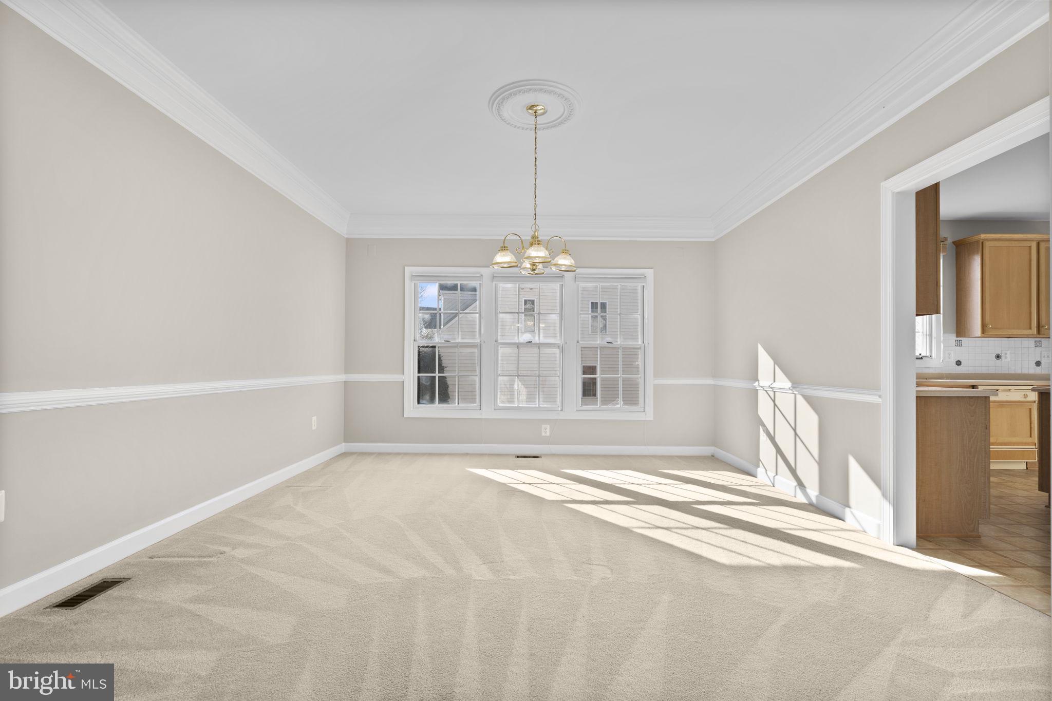 KINGSVIEW VILLAGE - Residential