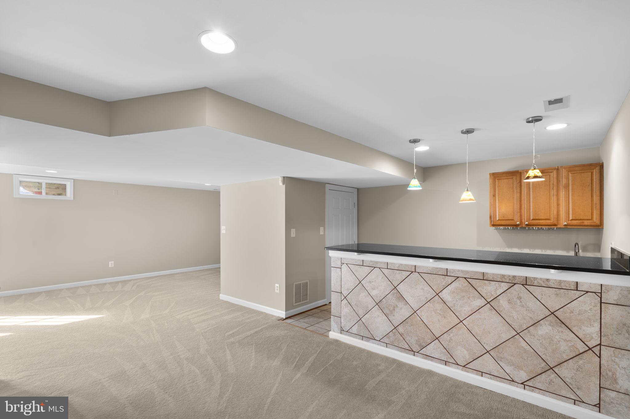 KINGSVIEW VILLAGE - Residential