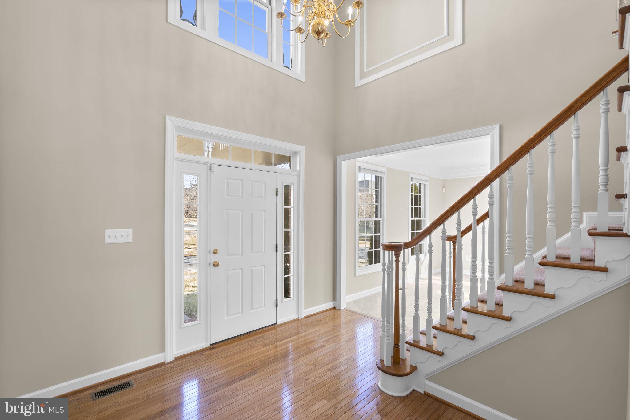 KINGSVIEW VILLAGE - Residential