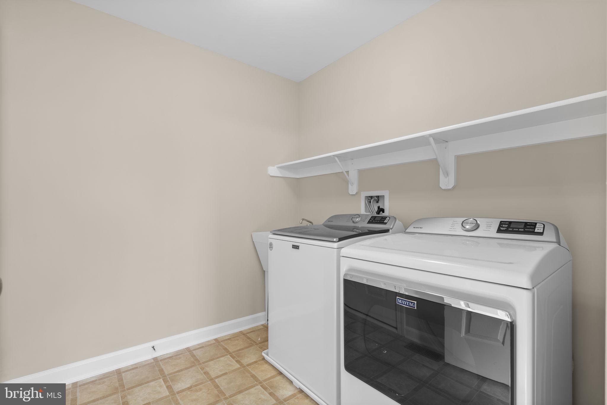 KINGSVIEW VILLAGE - Residential