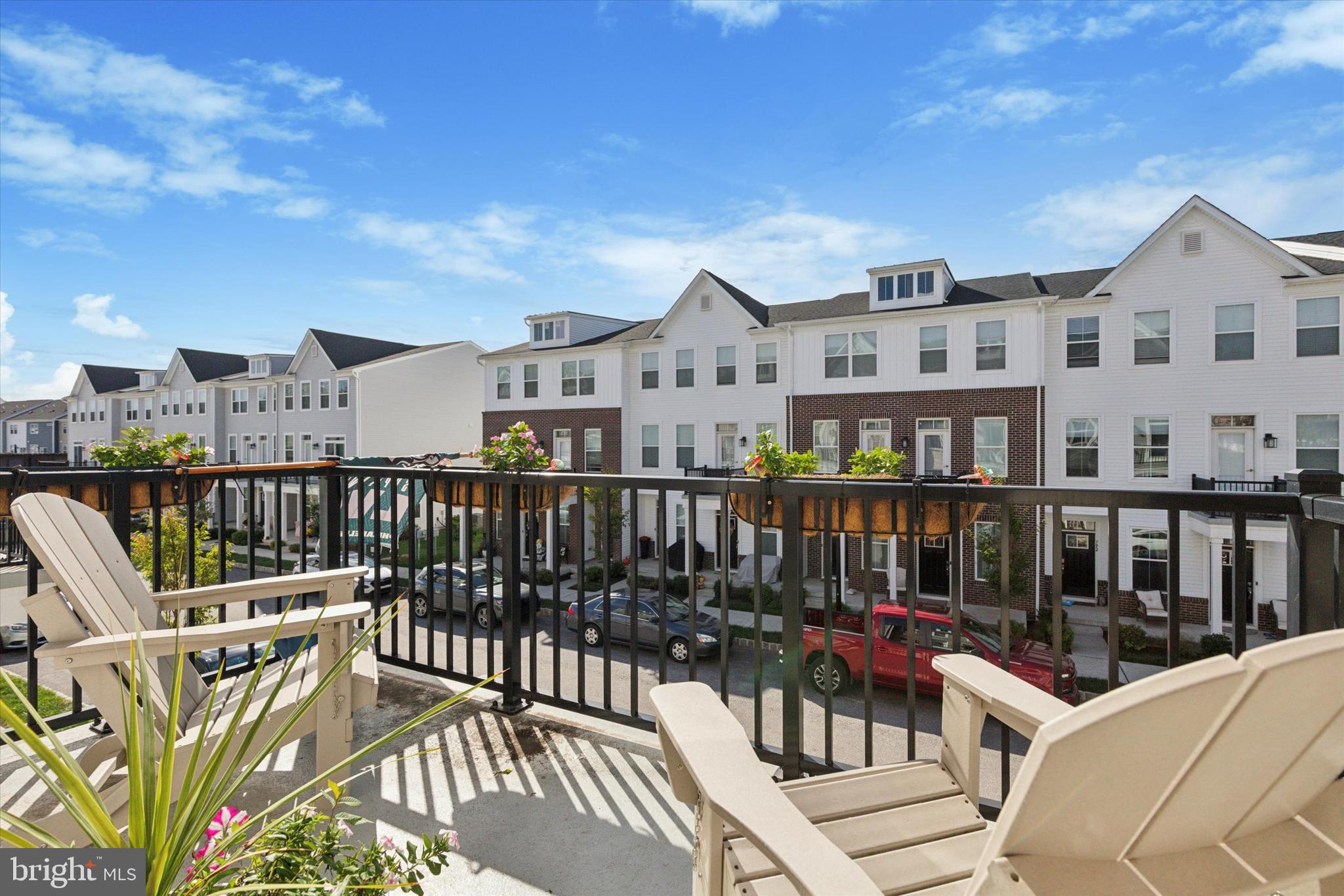 STEELPOINTE - Residential