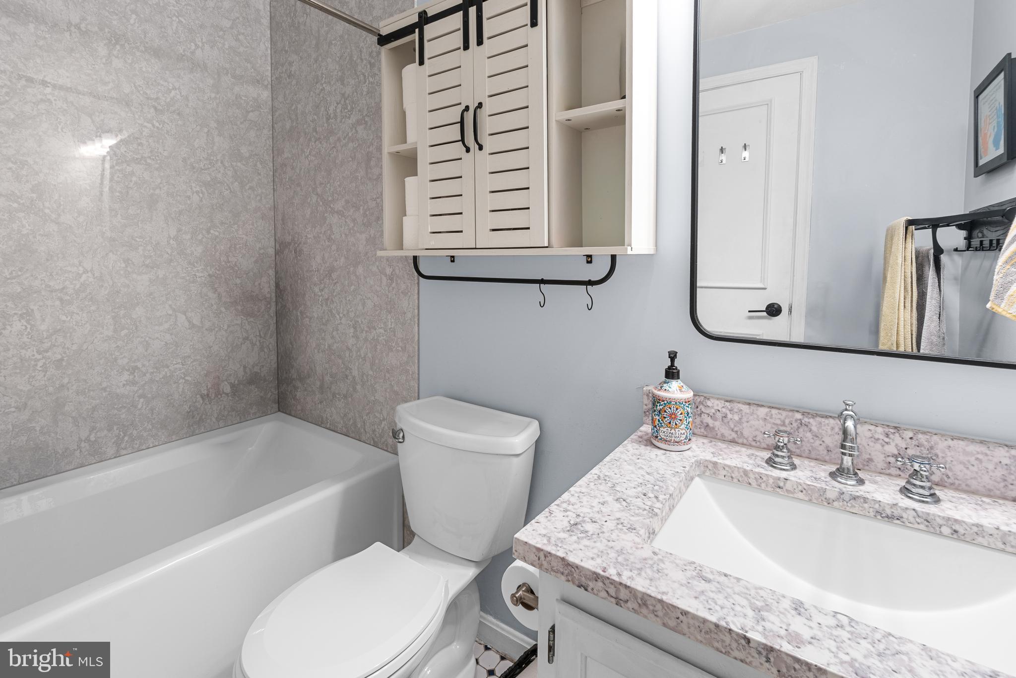 HALLOWELL - Residential