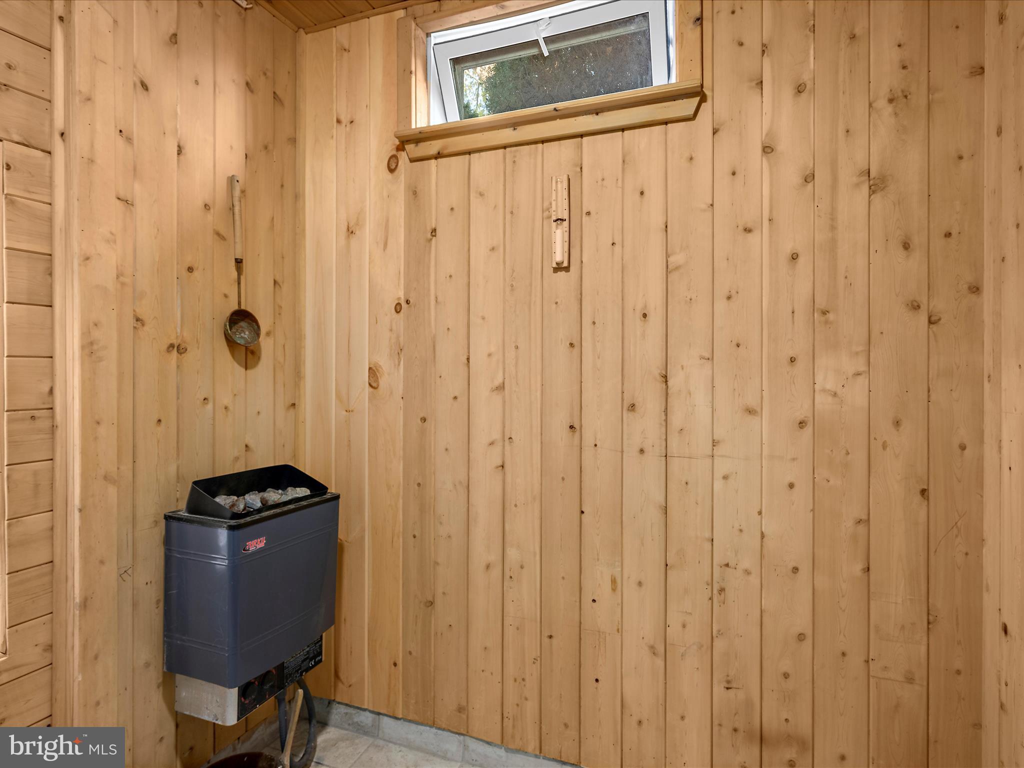 COVENTRY FARMS - Residential