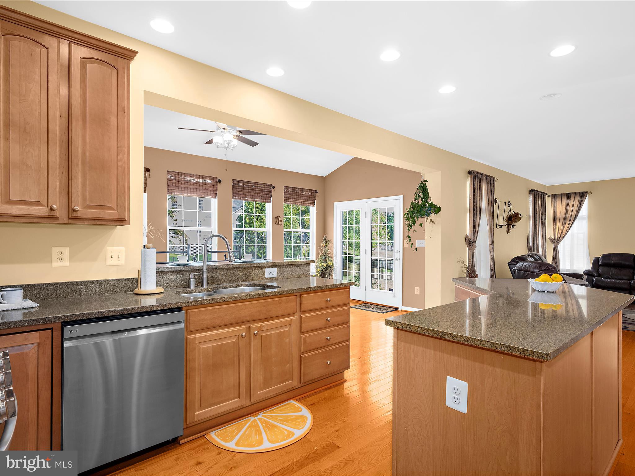 COVENTRY FARMS - Residential