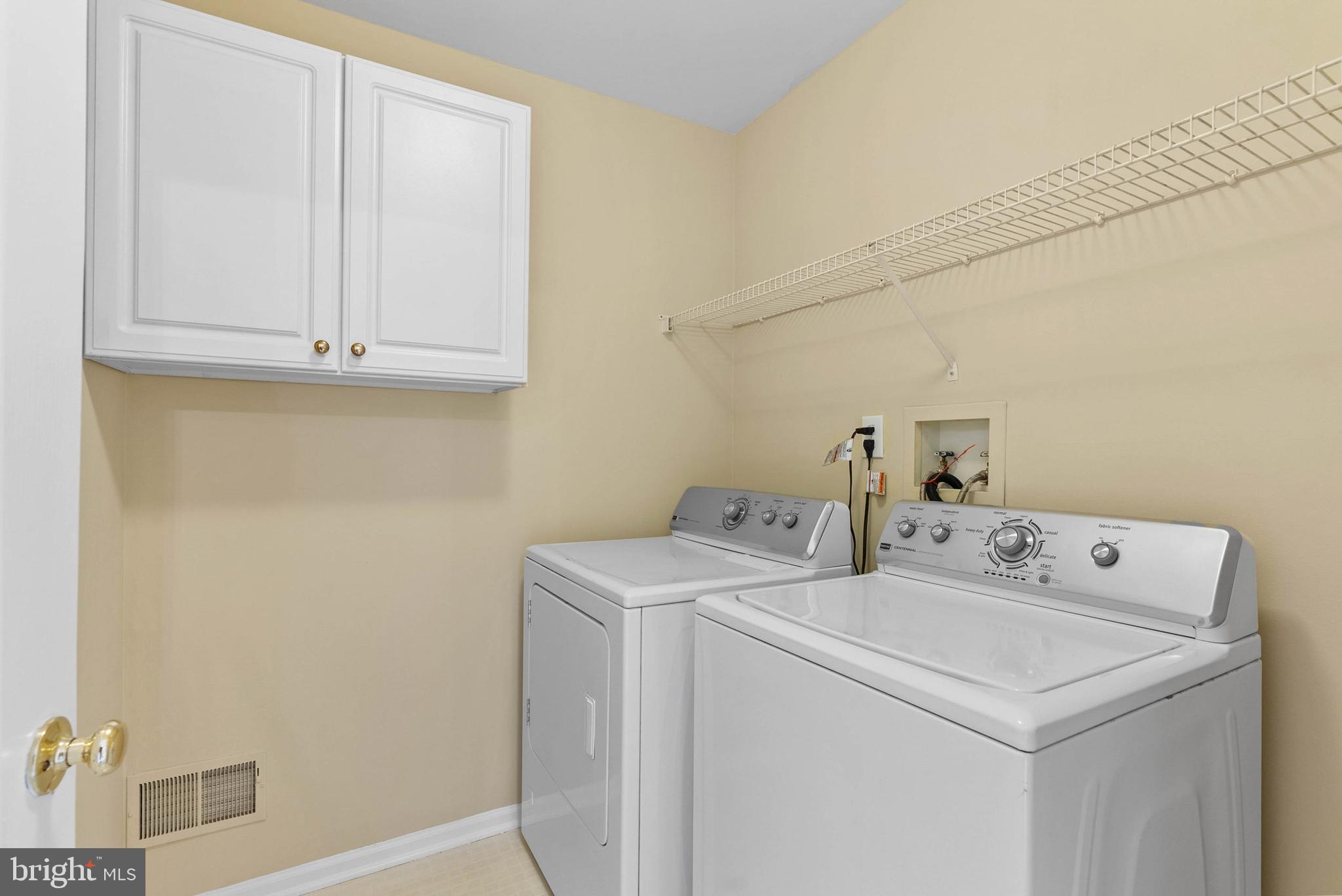 REBEL HILL - Residential