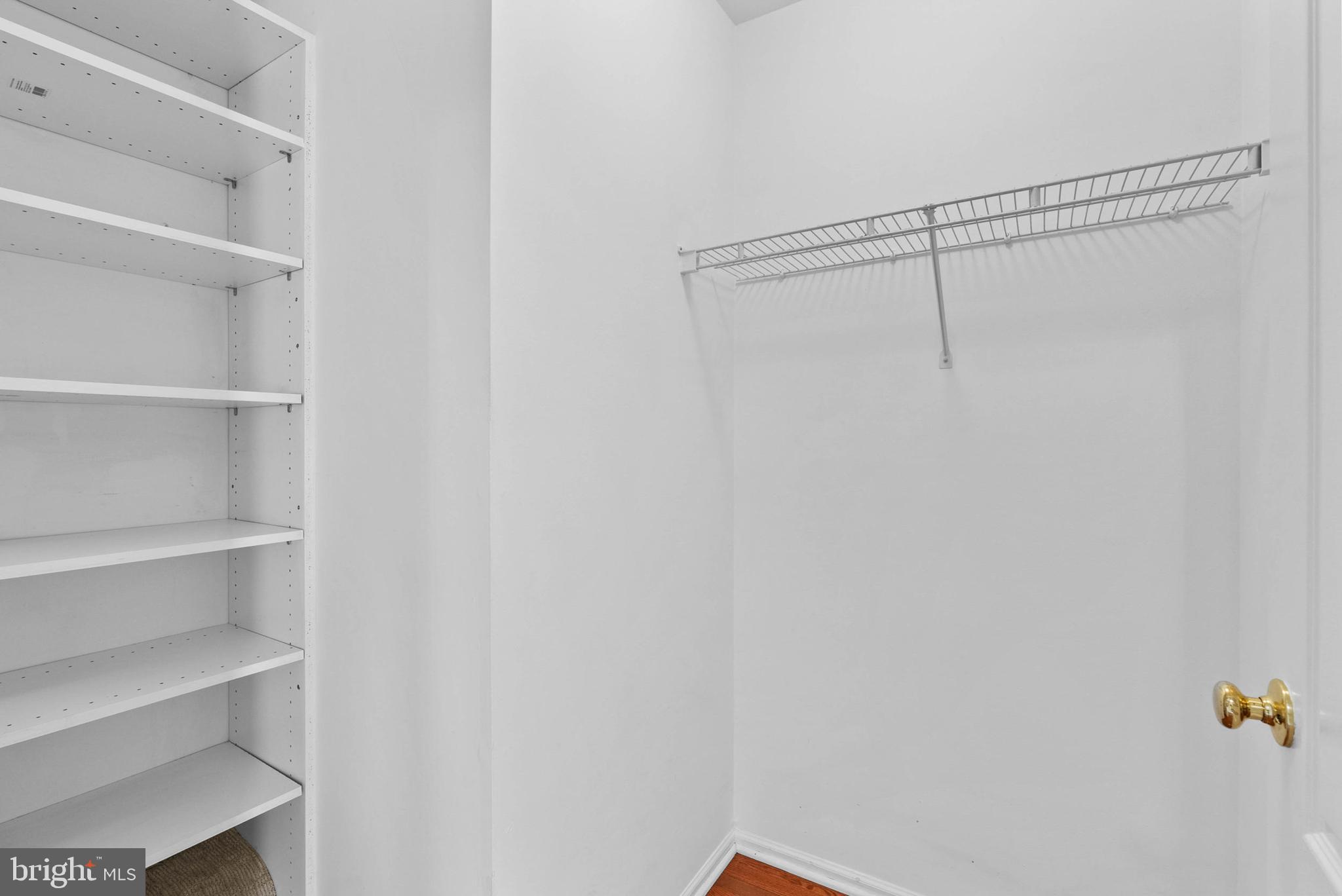 REBEL HILL - Residential