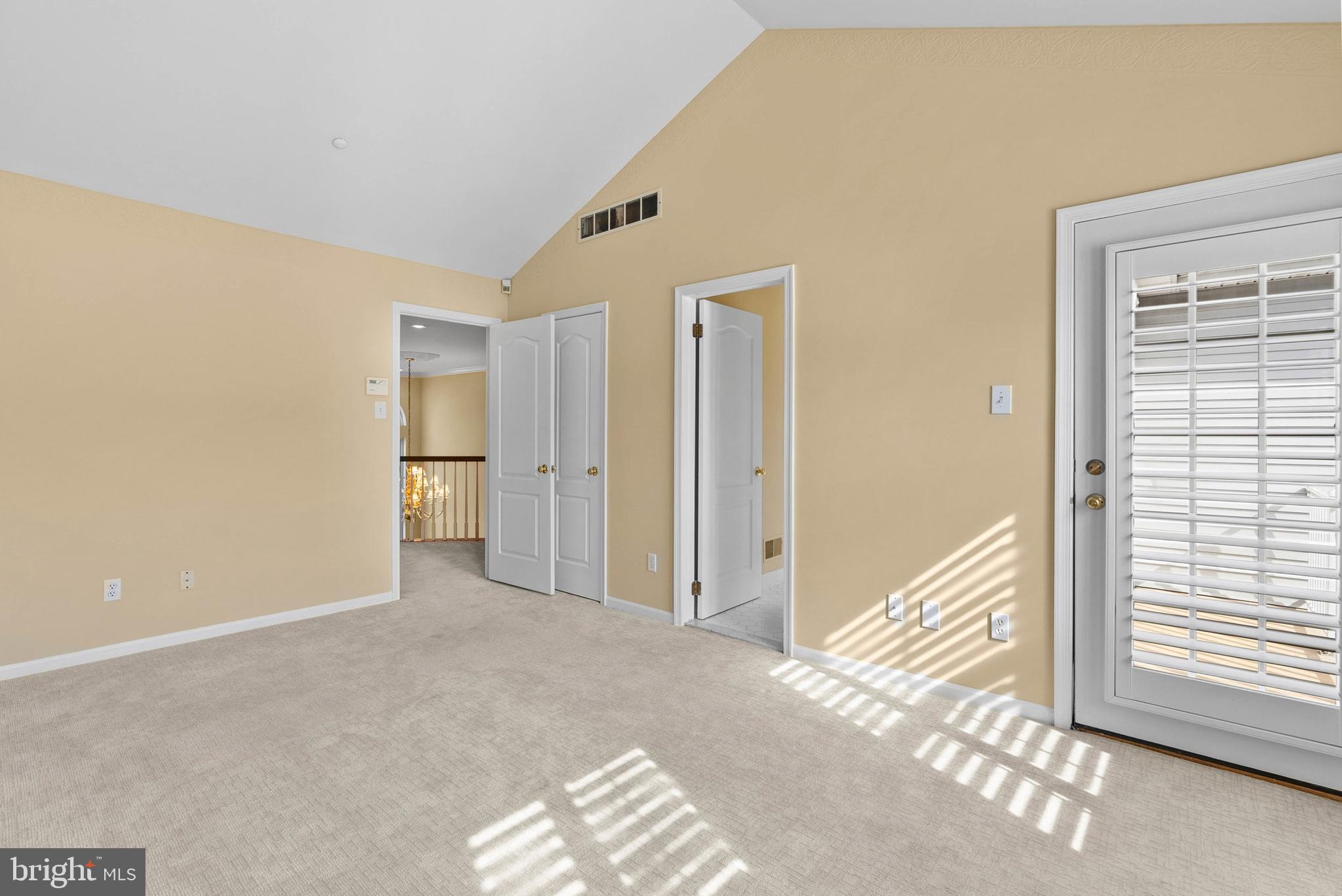 REBEL HILL - Residential