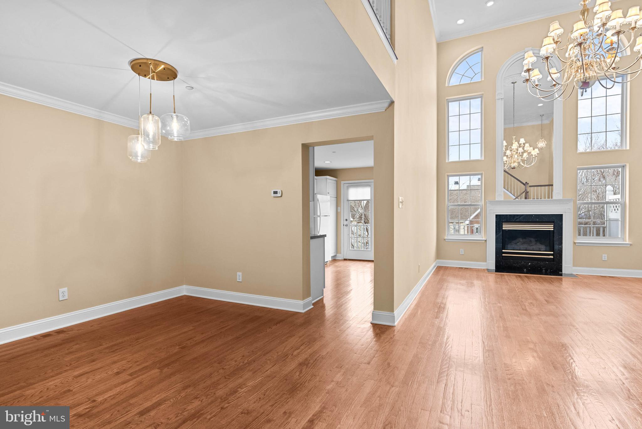 REBEL HILL - Residential