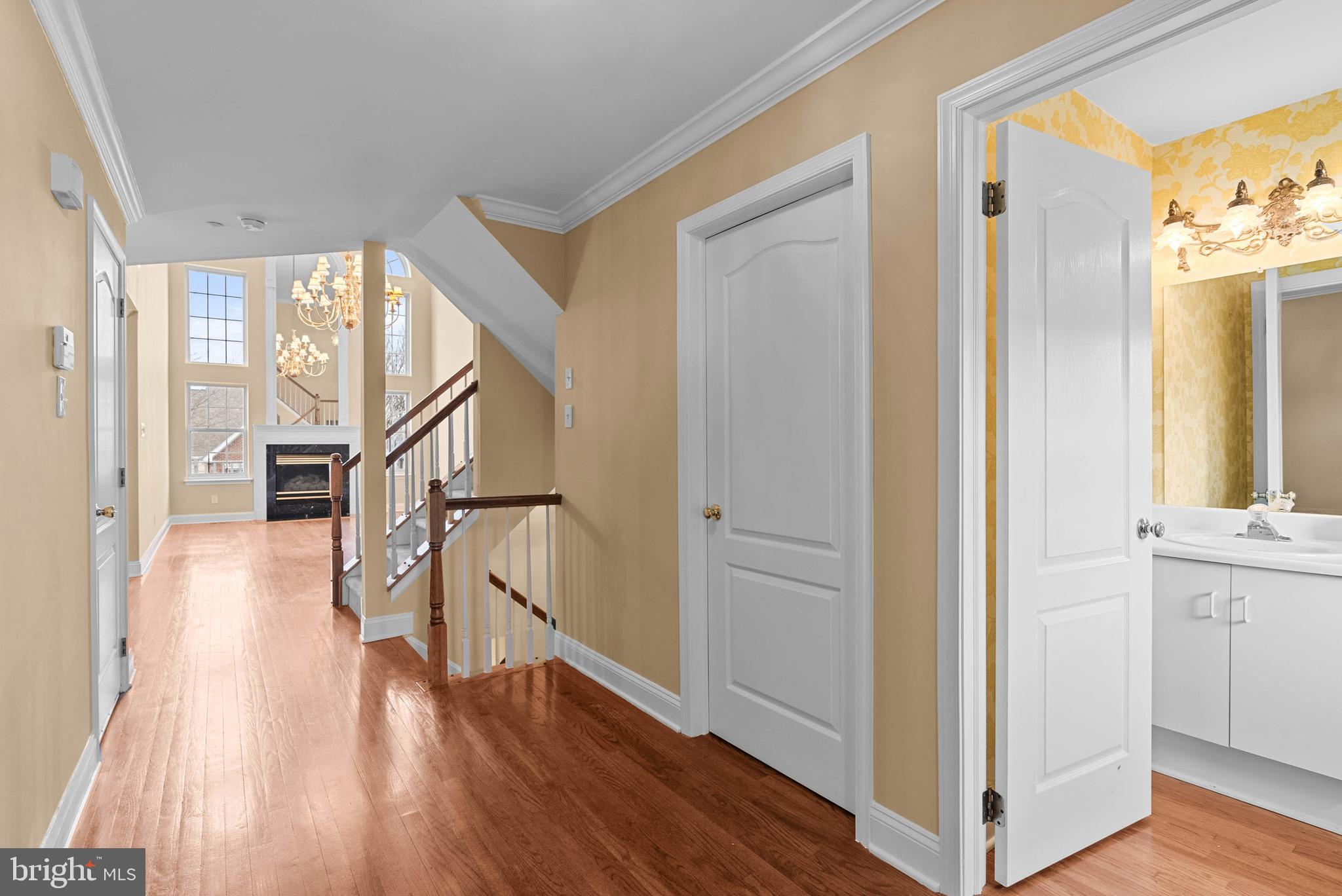 REBEL HILL - Residential