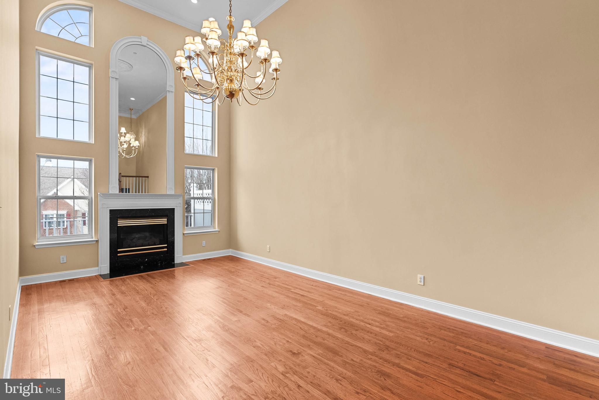 REBEL HILL - Residential