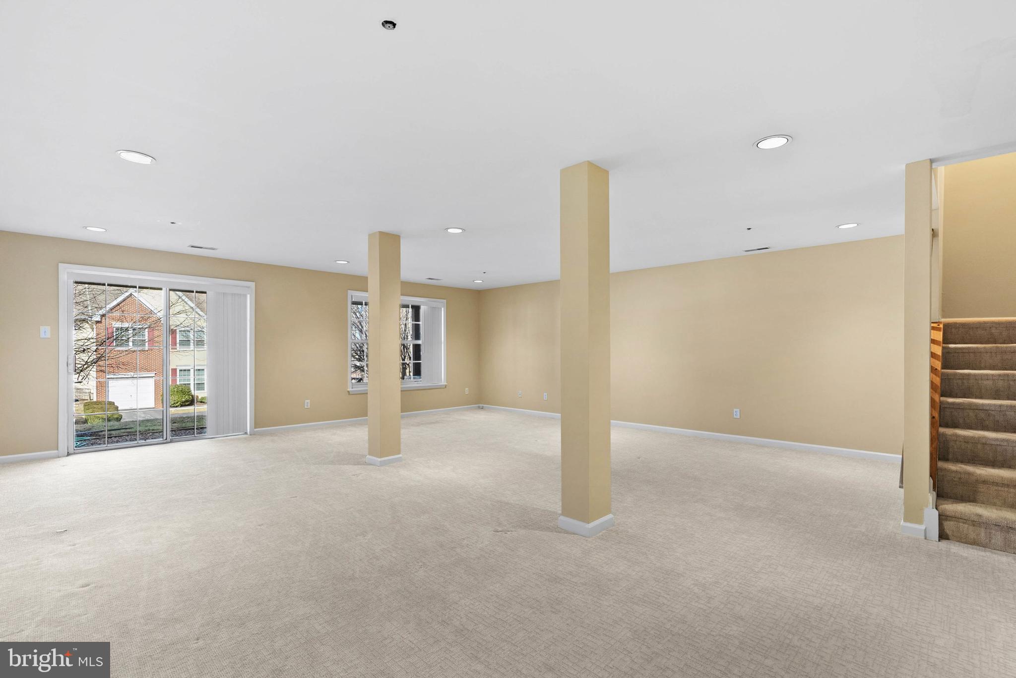 REBEL HILL - Residential