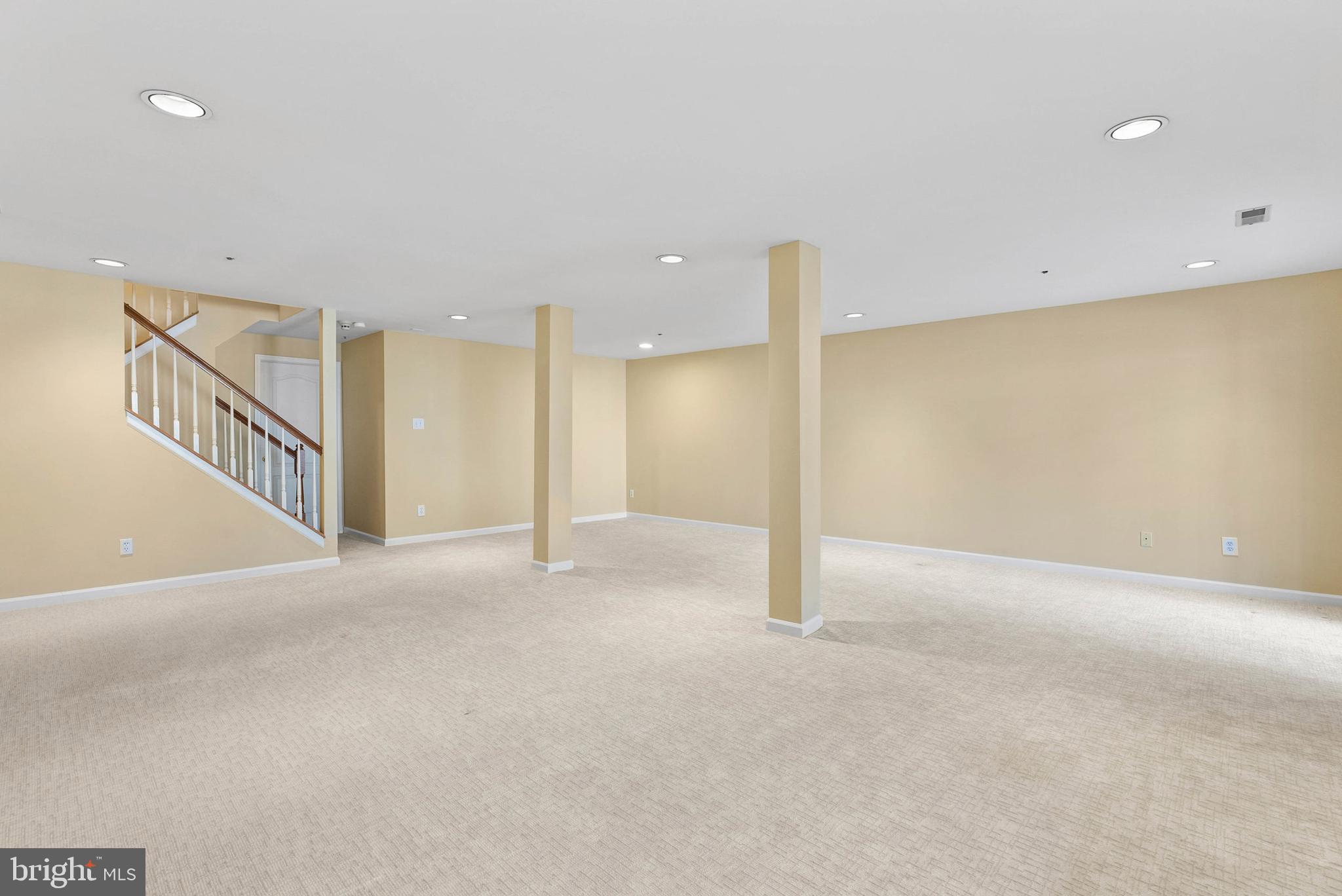 REBEL HILL - Residential