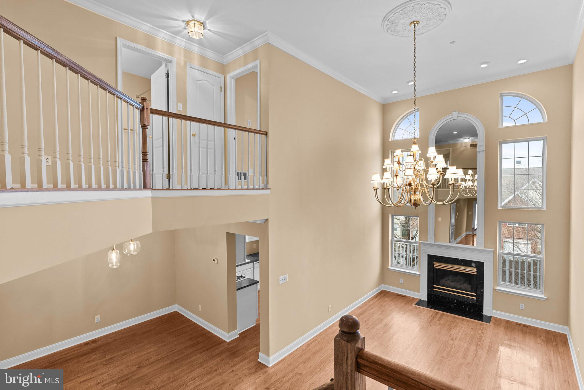 REBEL HILL - Residential