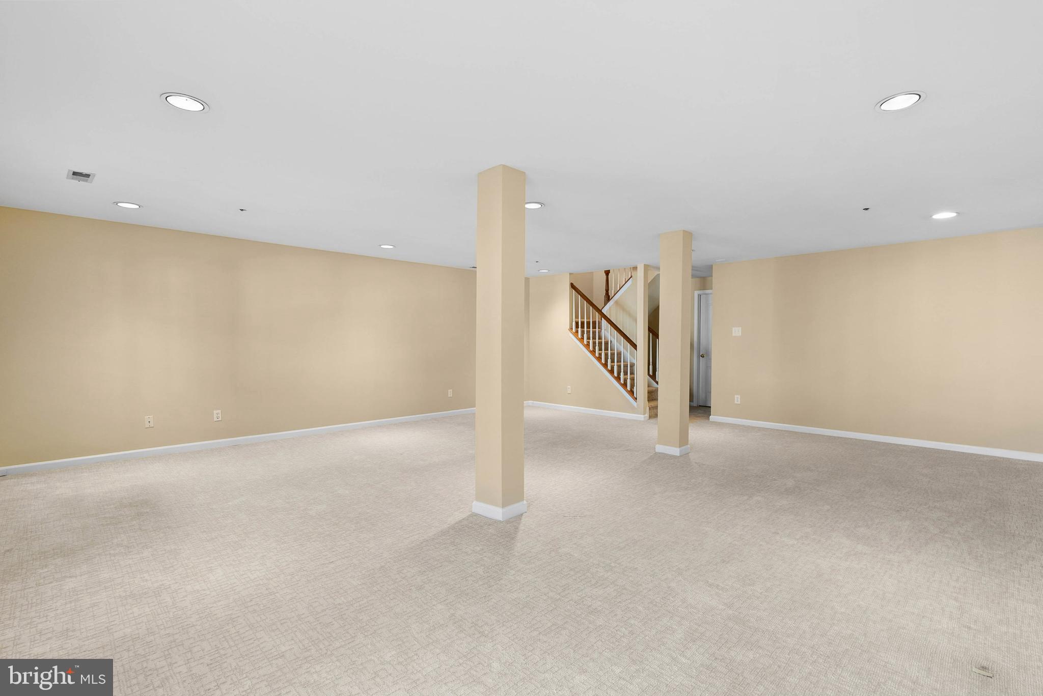 REBEL HILL - Residential