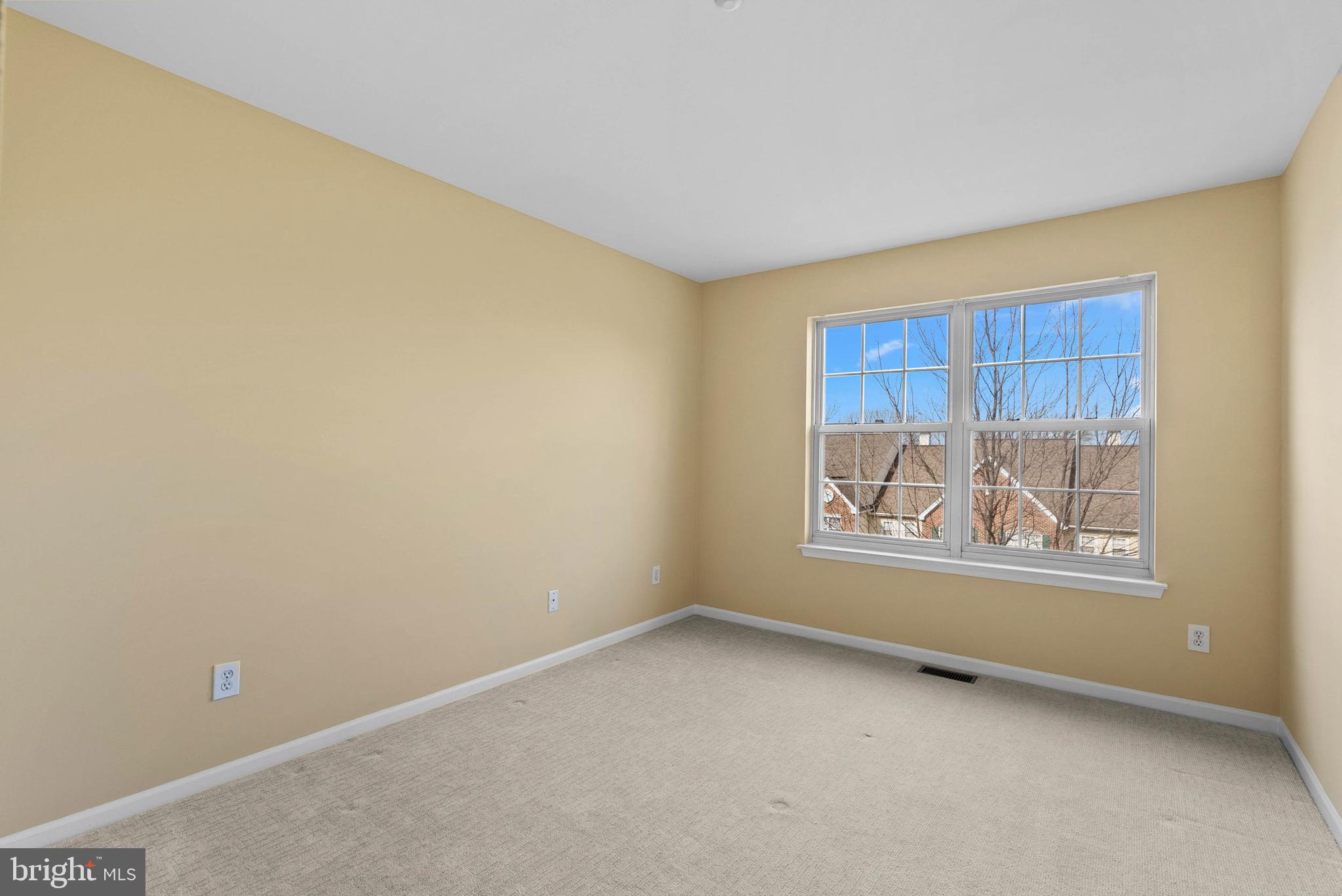 REBEL HILL - Residential