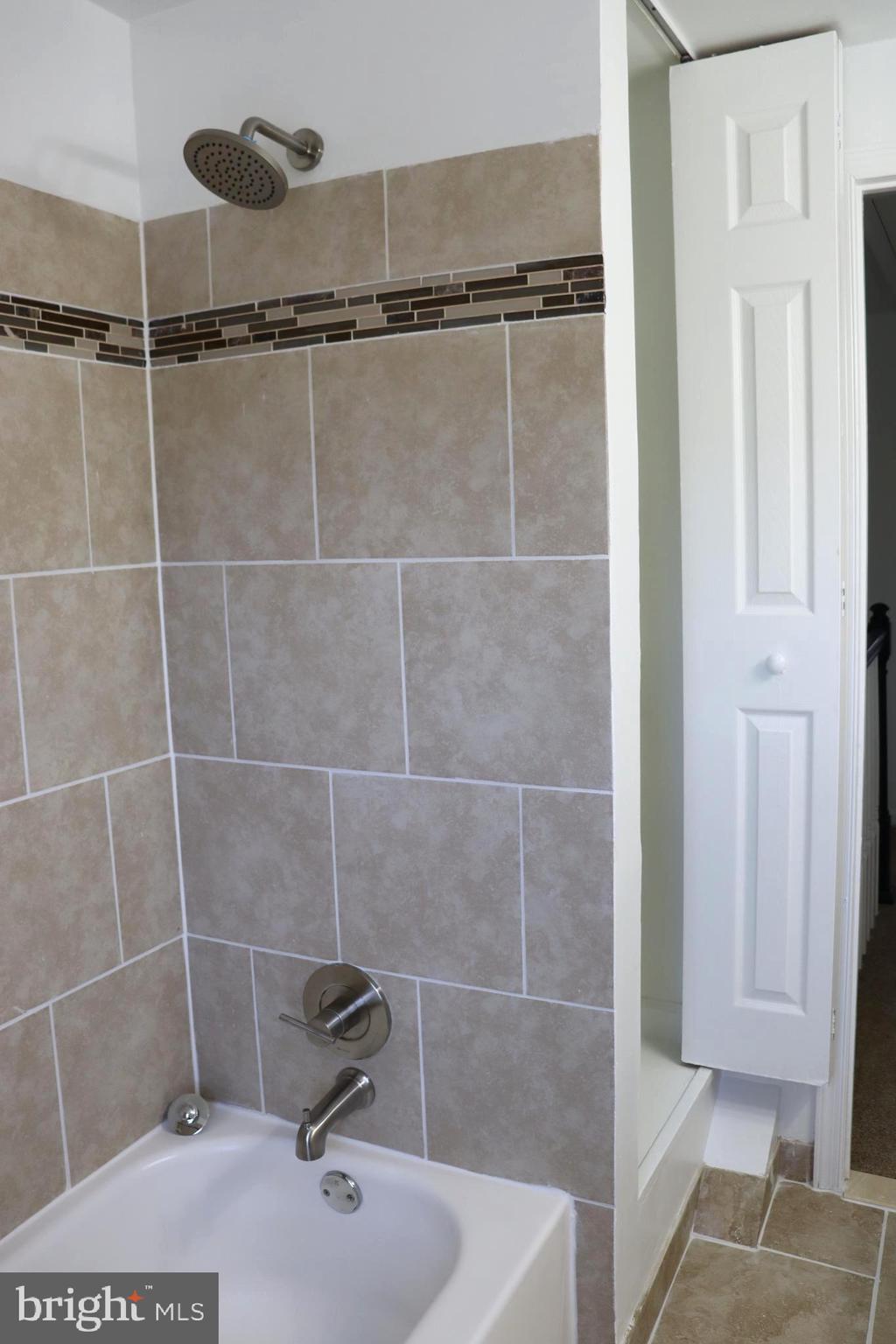 CEDONIA - Residential