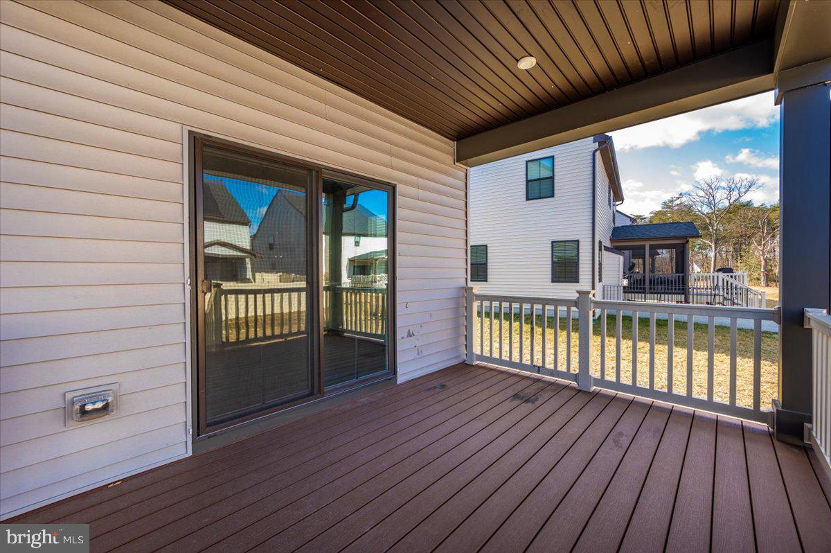 TANYARD SHORES - Residential