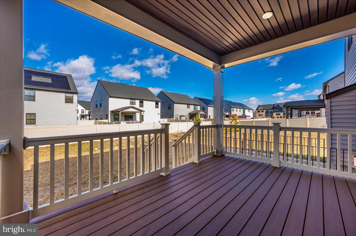 TANYARD SHORES - Residential