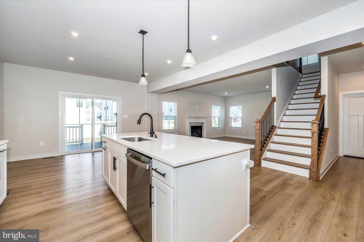 TANYARD SHORES - Residential