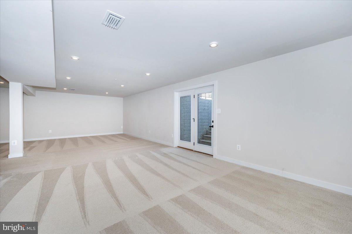 TANYARD SHORES - Residential