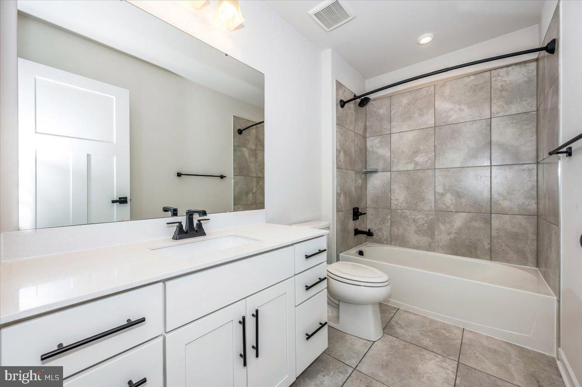 TANYARD SHORES - Residential