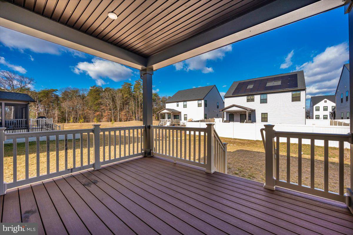 TANYARD SHORES - Residential