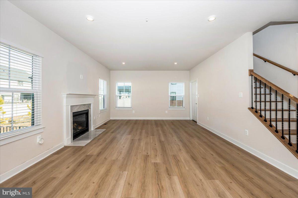 TANYARD SHORES - Residential