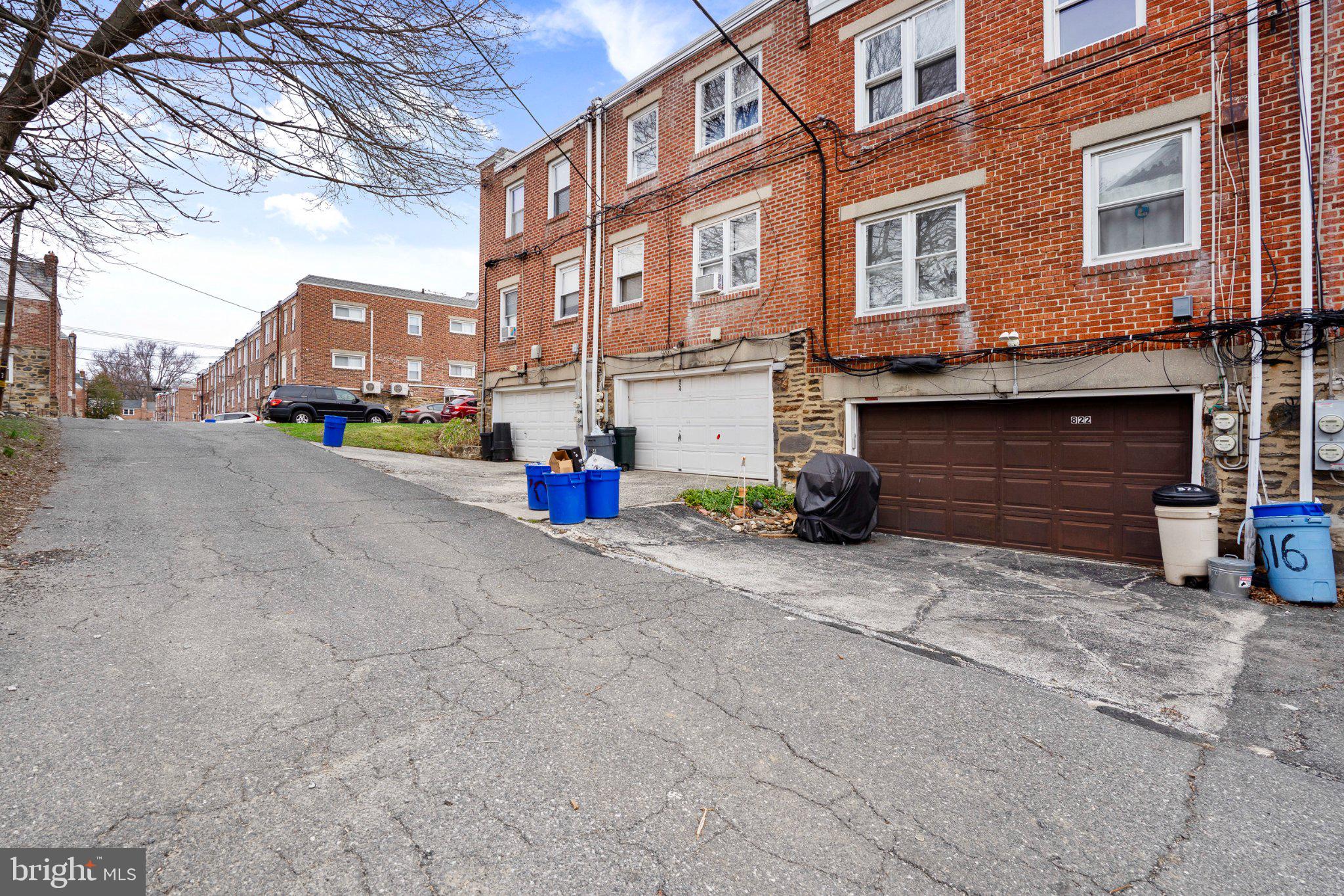 822 WINDERMERE AVENUE