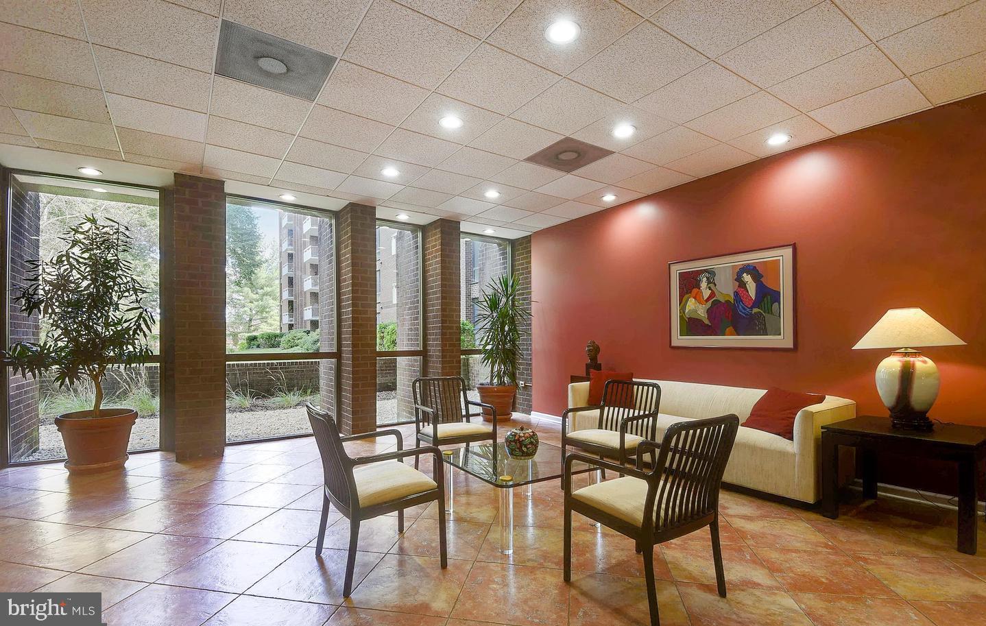 PIKESVILLE - Residential