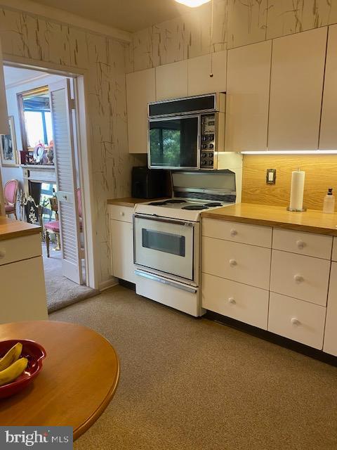 PIKESVILLE - Residential