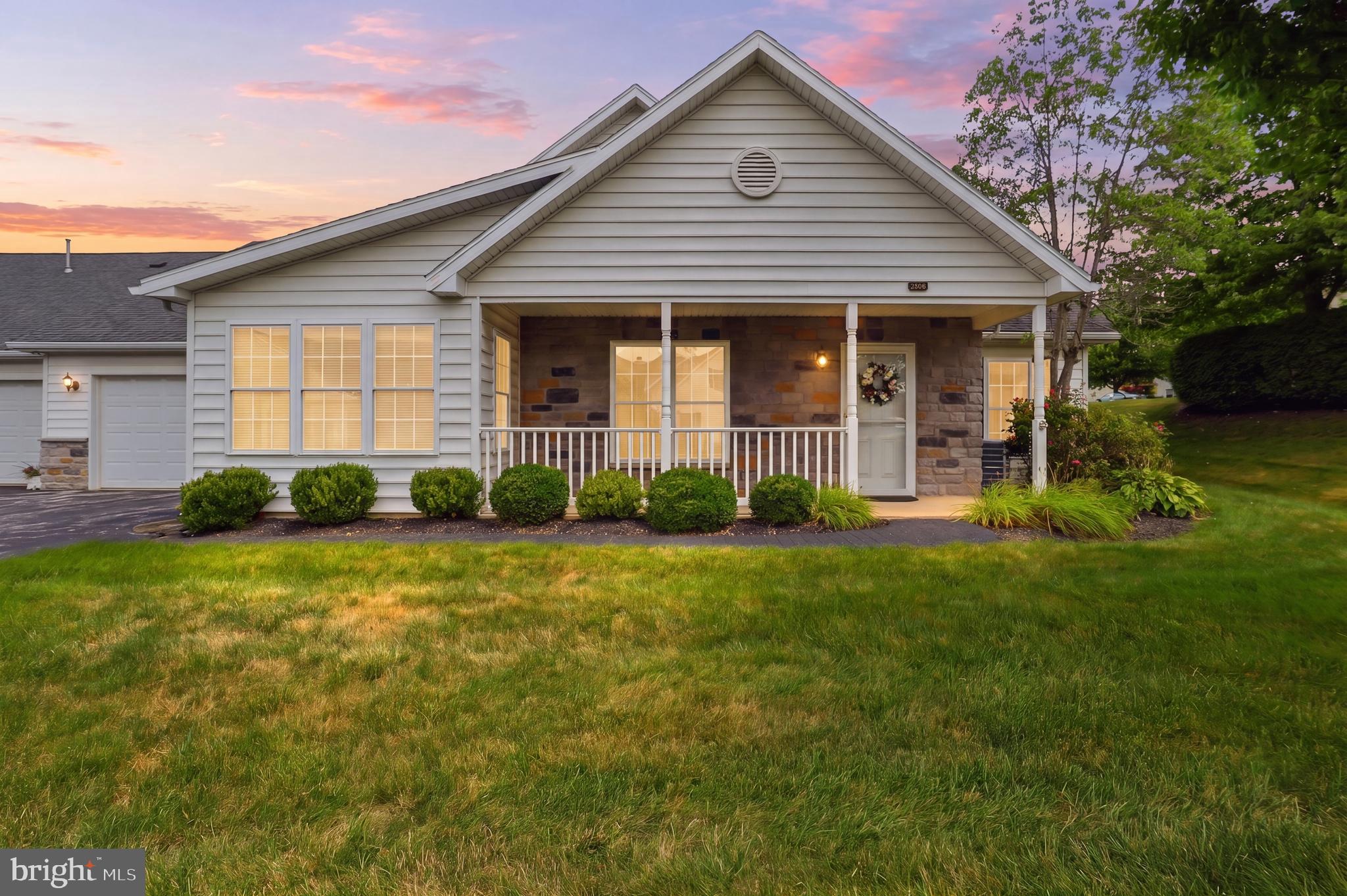 2164 KNOB HILL