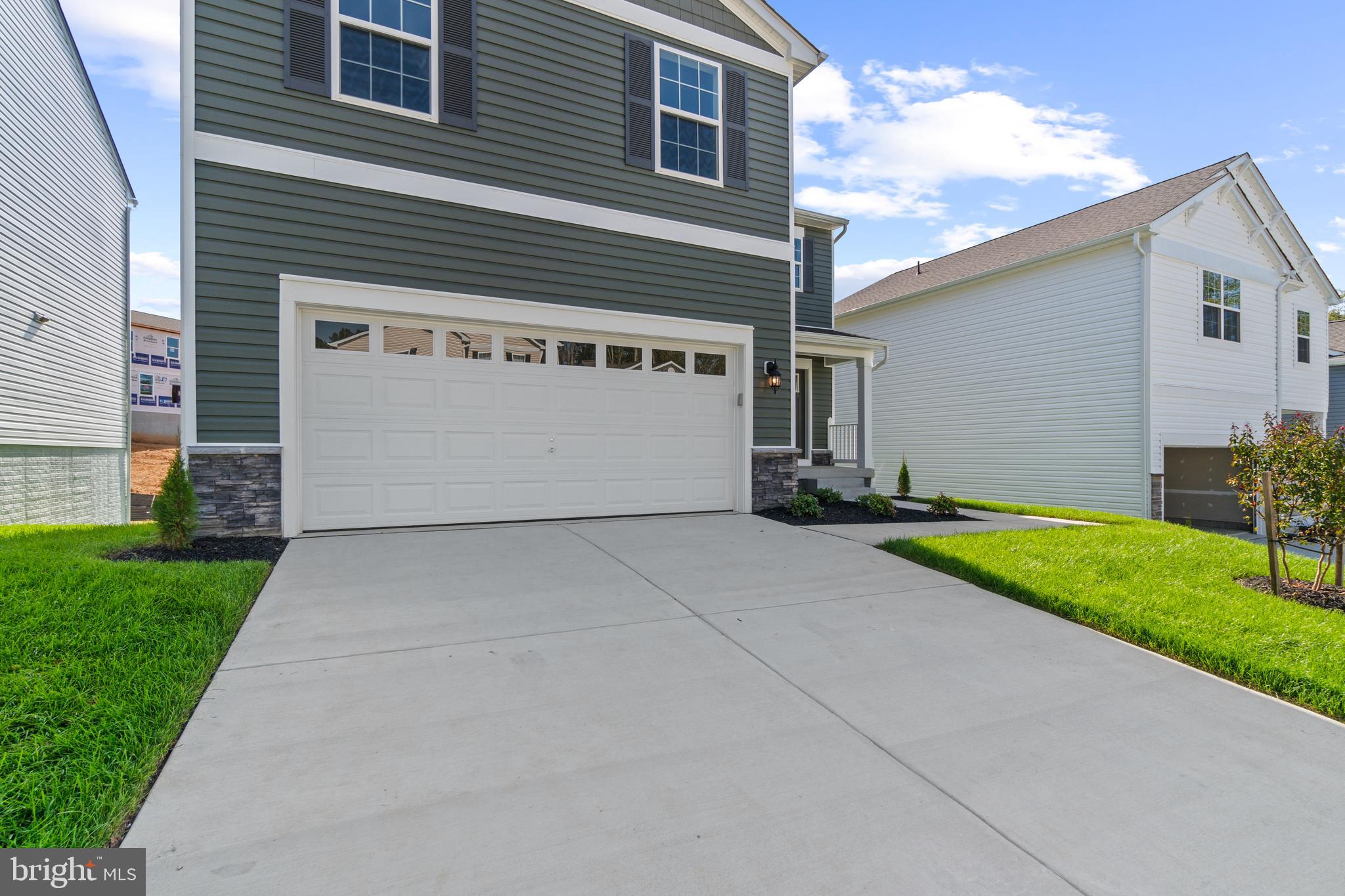 644 ARMSTRONG AVENUE