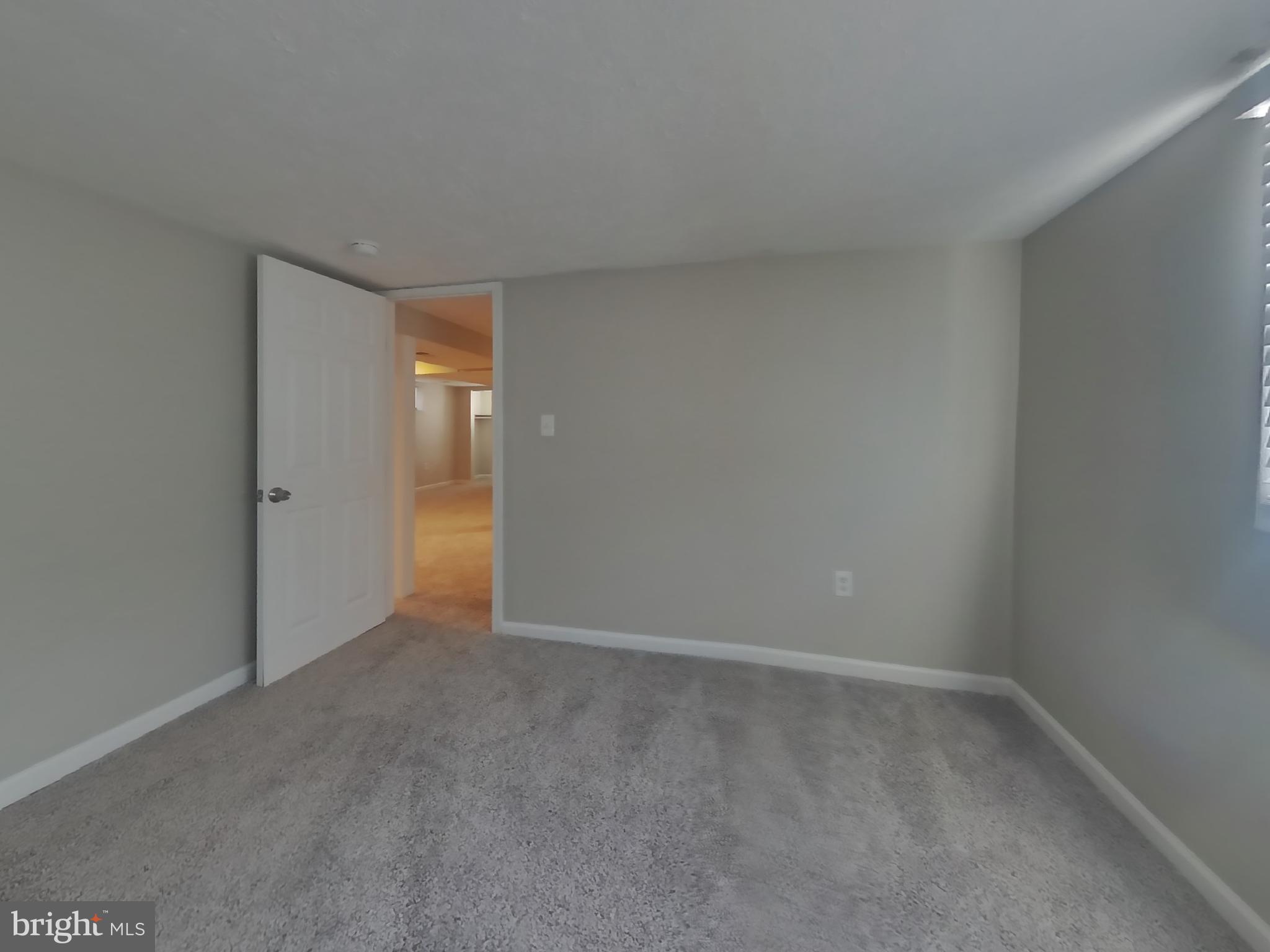 RITCHIE FOREST - Residential Lease