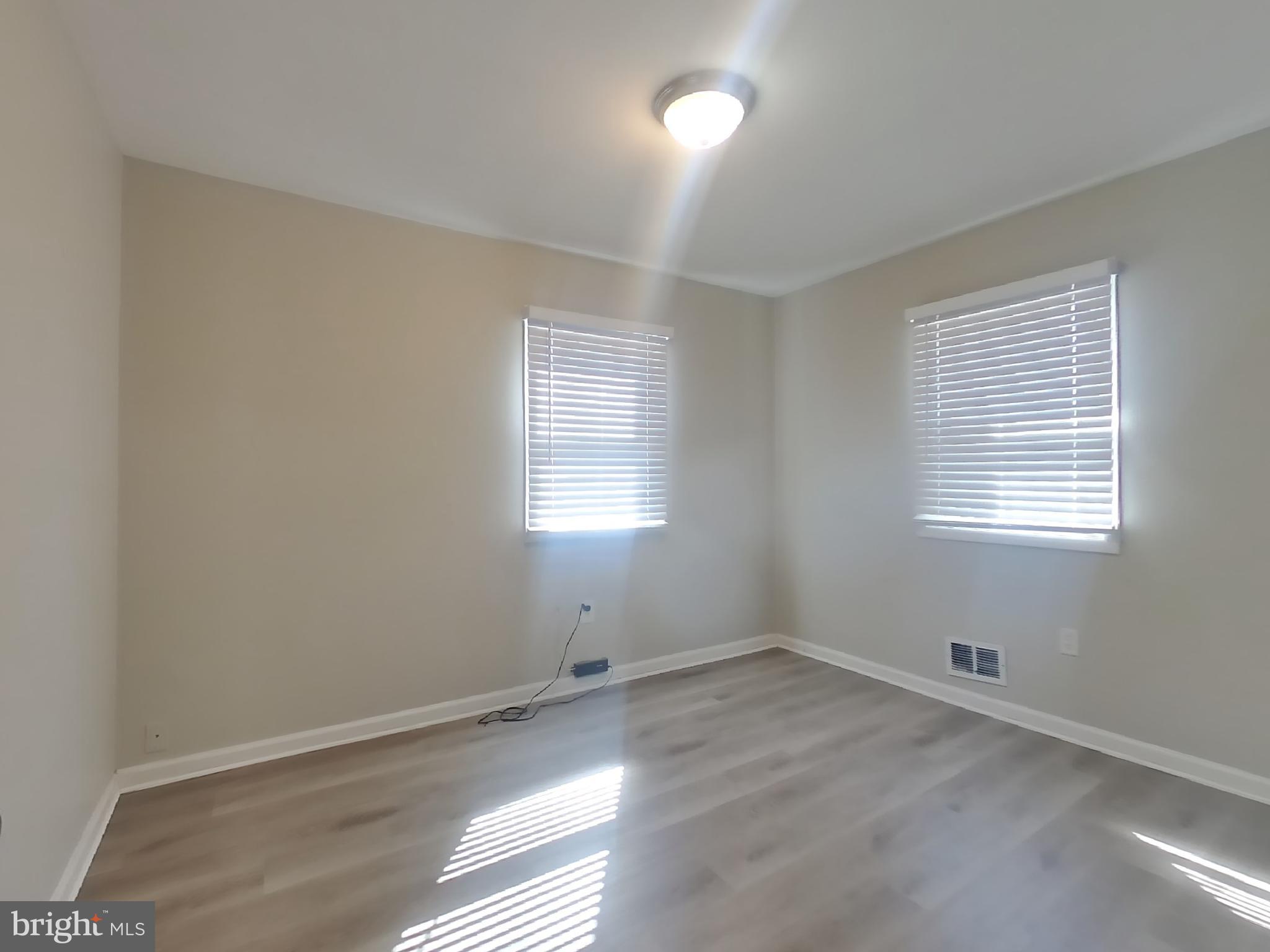 RITCHIE FOREST - Residential Lease