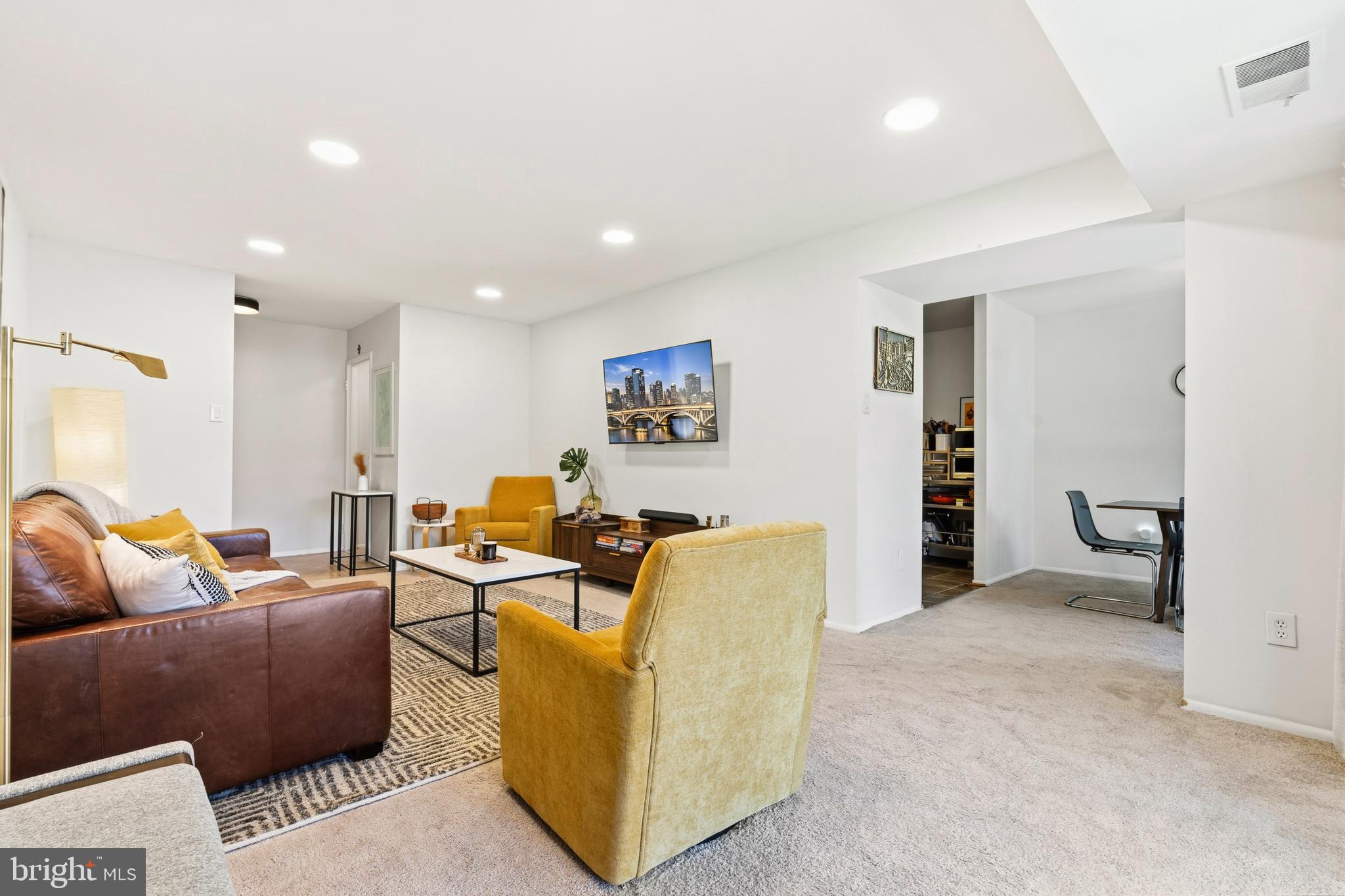 SOUTHGATE CONDO - Residential