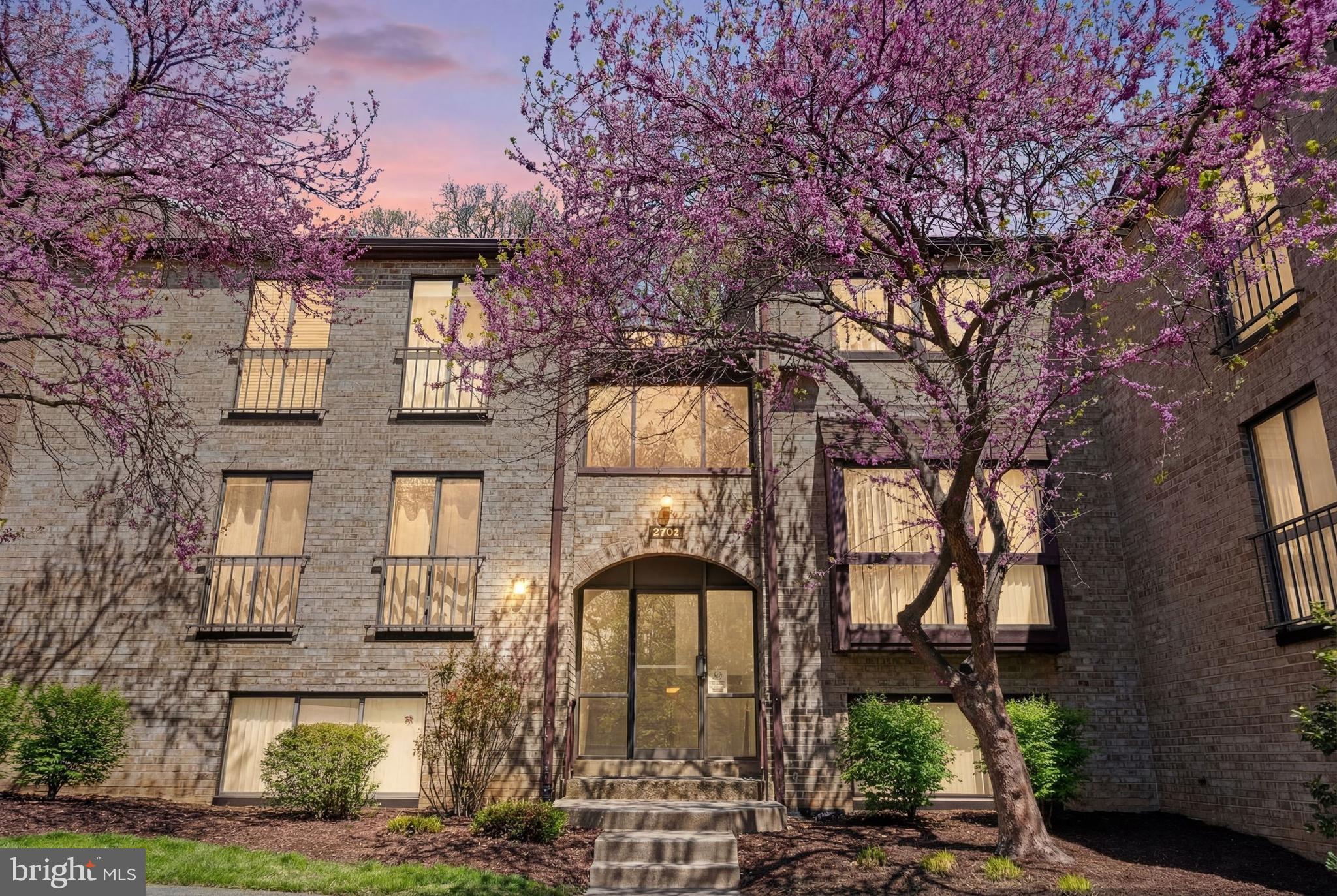 SOUTHGATE CONDO - Residential