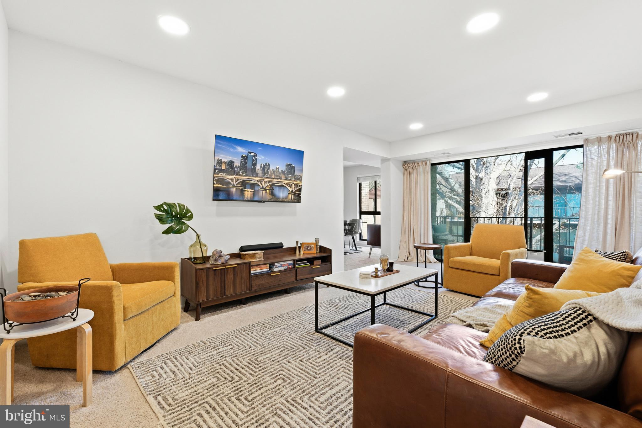 SOUTHGATE CONDO - Residential