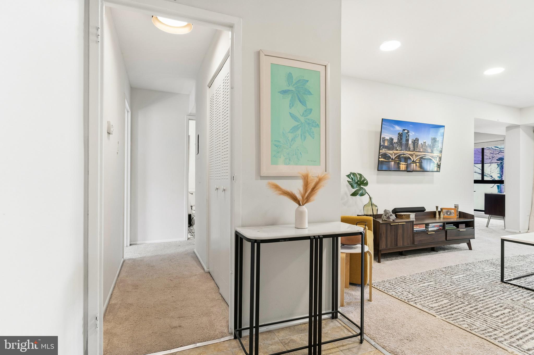 SOUTHGATE CONDO - Residential