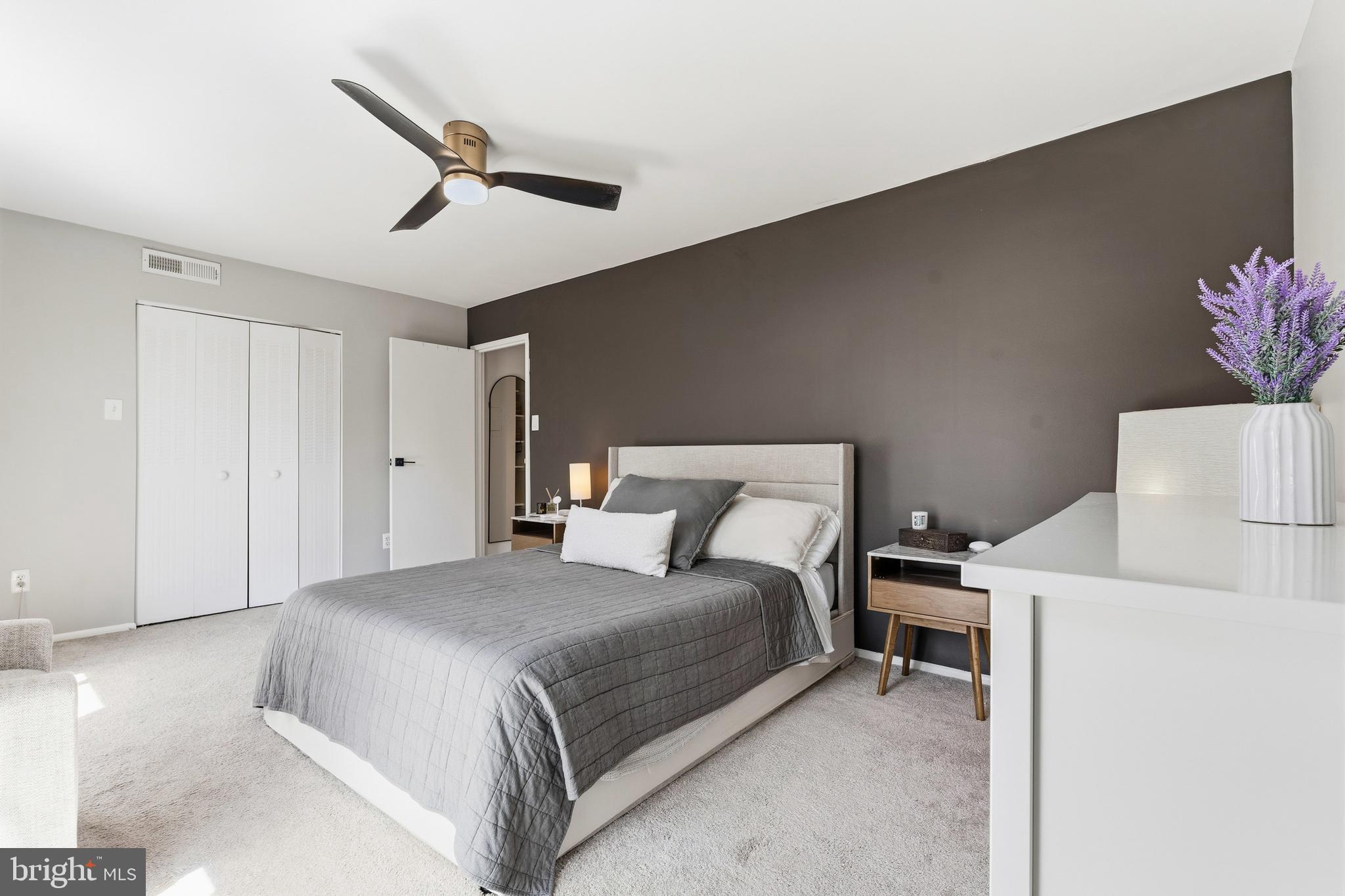 SOUTHGATE CONDO - Residential