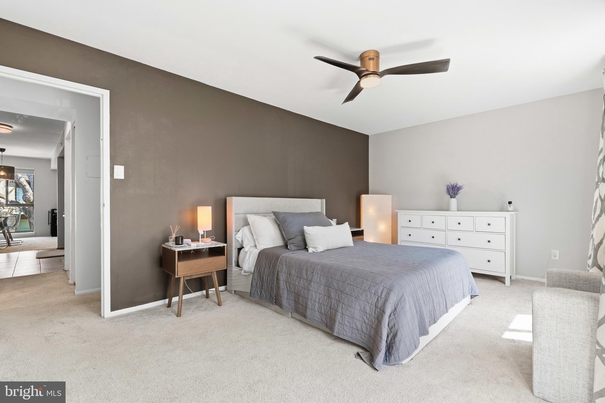 SOUTHGATE CONDO - Residential