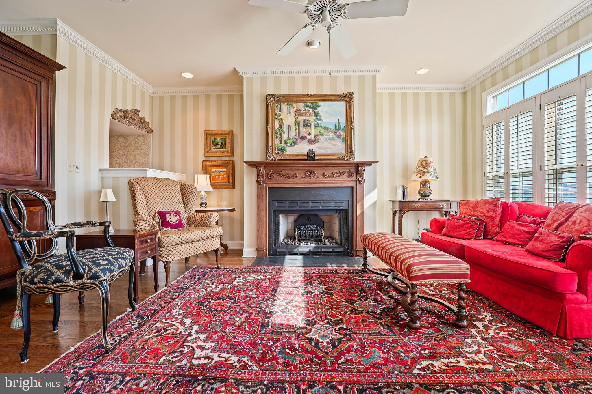 RIVERGATE - Residential