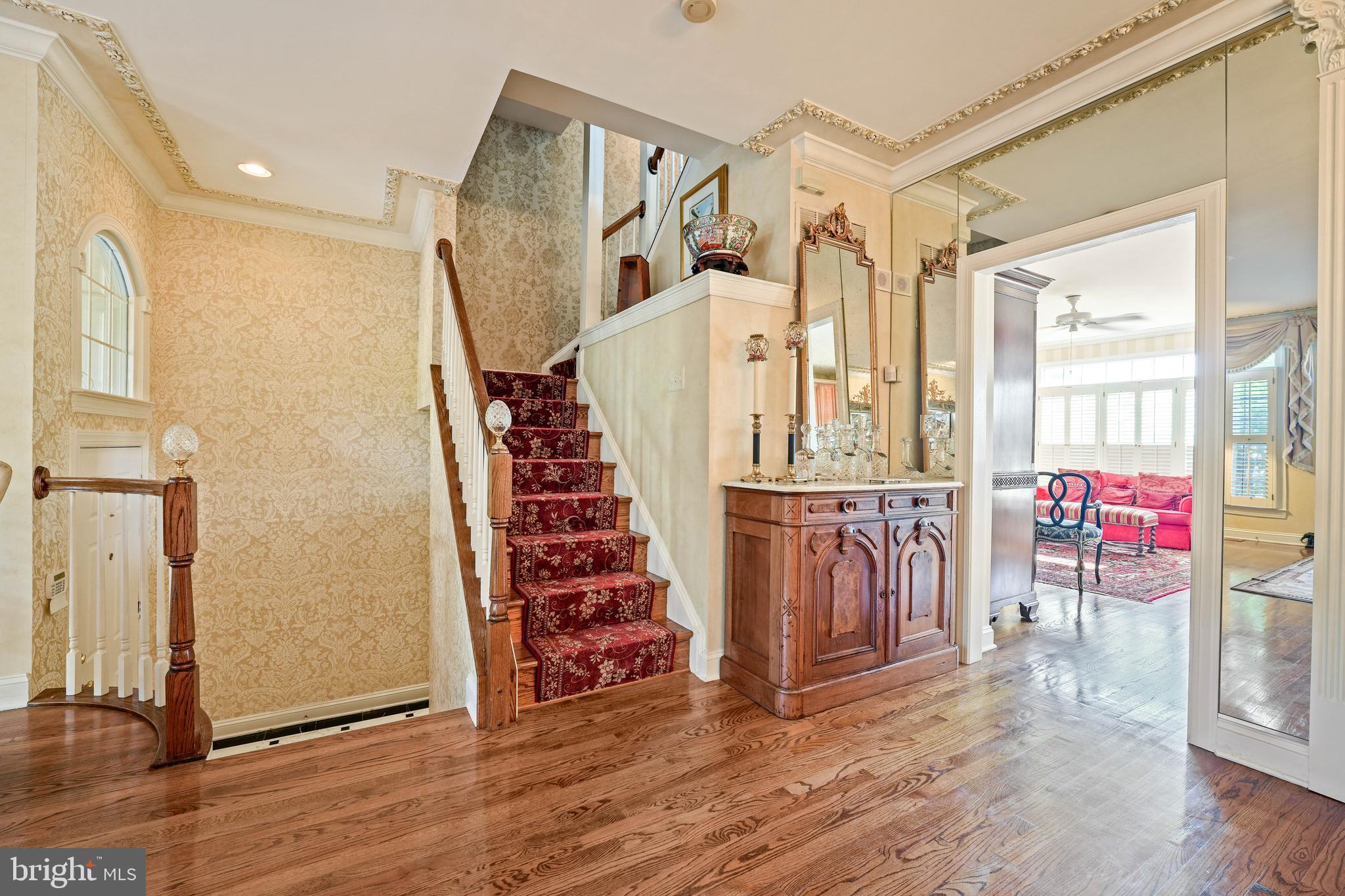 RIVERGATE - Residential