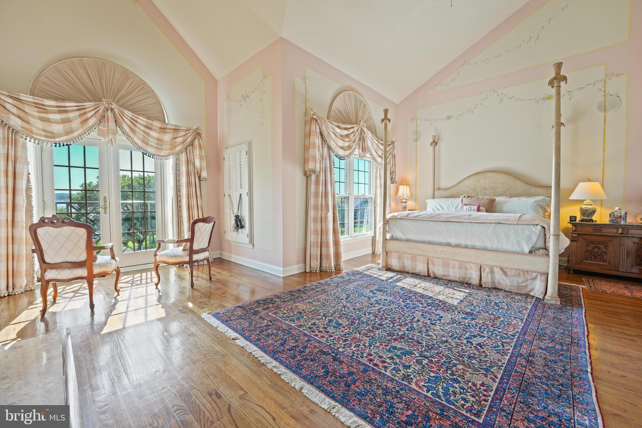 RIVERGATE - Residential